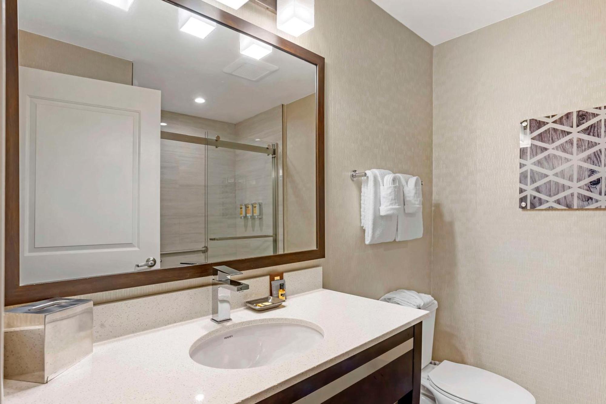 Best Western Plus Philadelphia-Pennsauken Hotel Cherry Hills Village Exterior foto