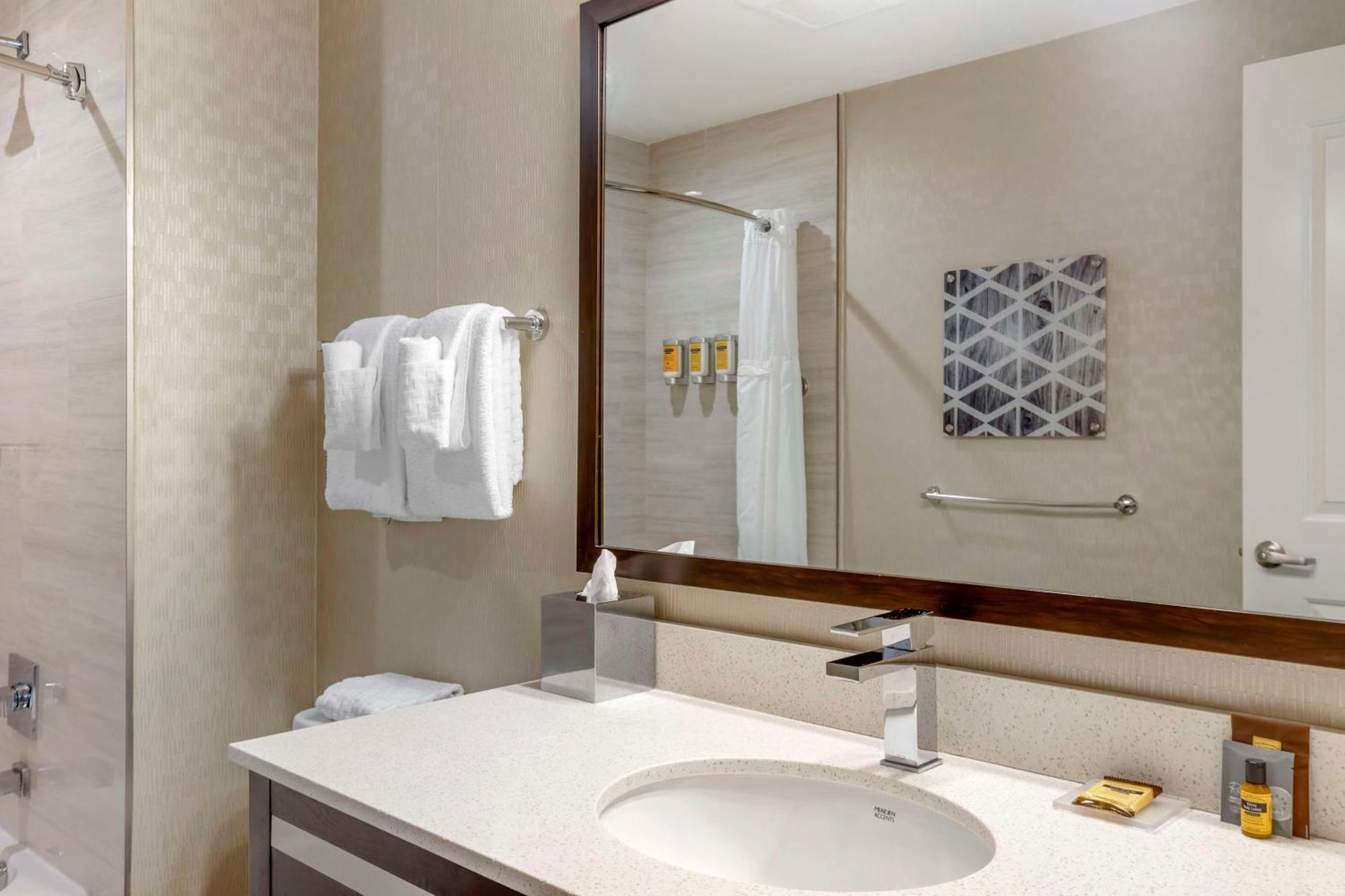 Best Western Plus Philadelphia-Pennsauken Hotel Cherry Hills Village Exterior foto